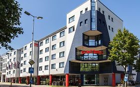 Nh Zurich Airport Hotel 4*